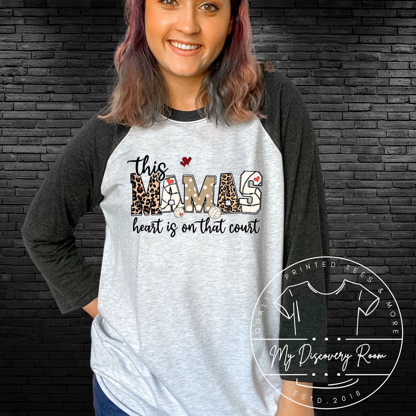This Mamas Heart Is On That Court Volleyball Graphic Tee