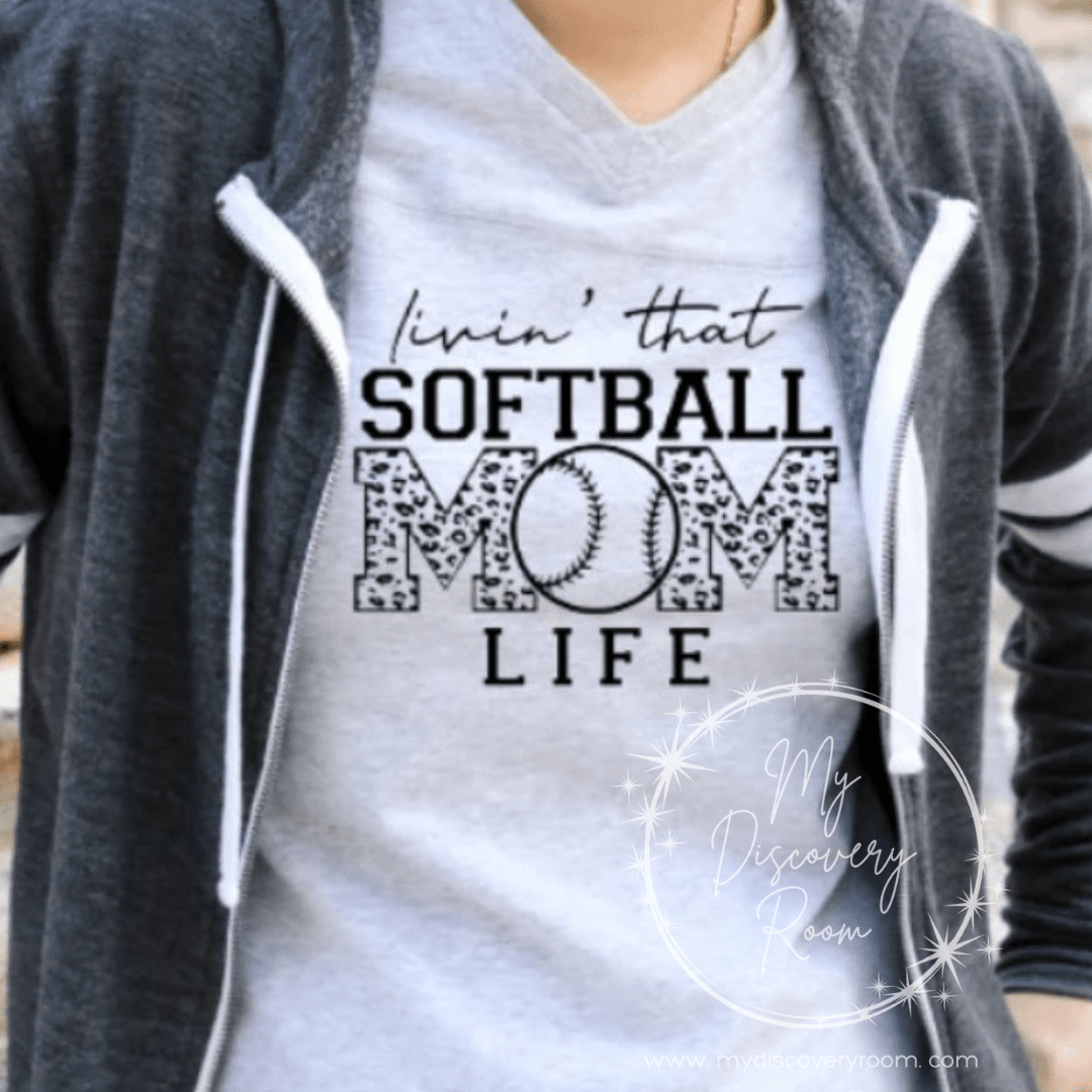 Livin' That Softball Mom Life Graphic Tee - MyDiscoveryRoom