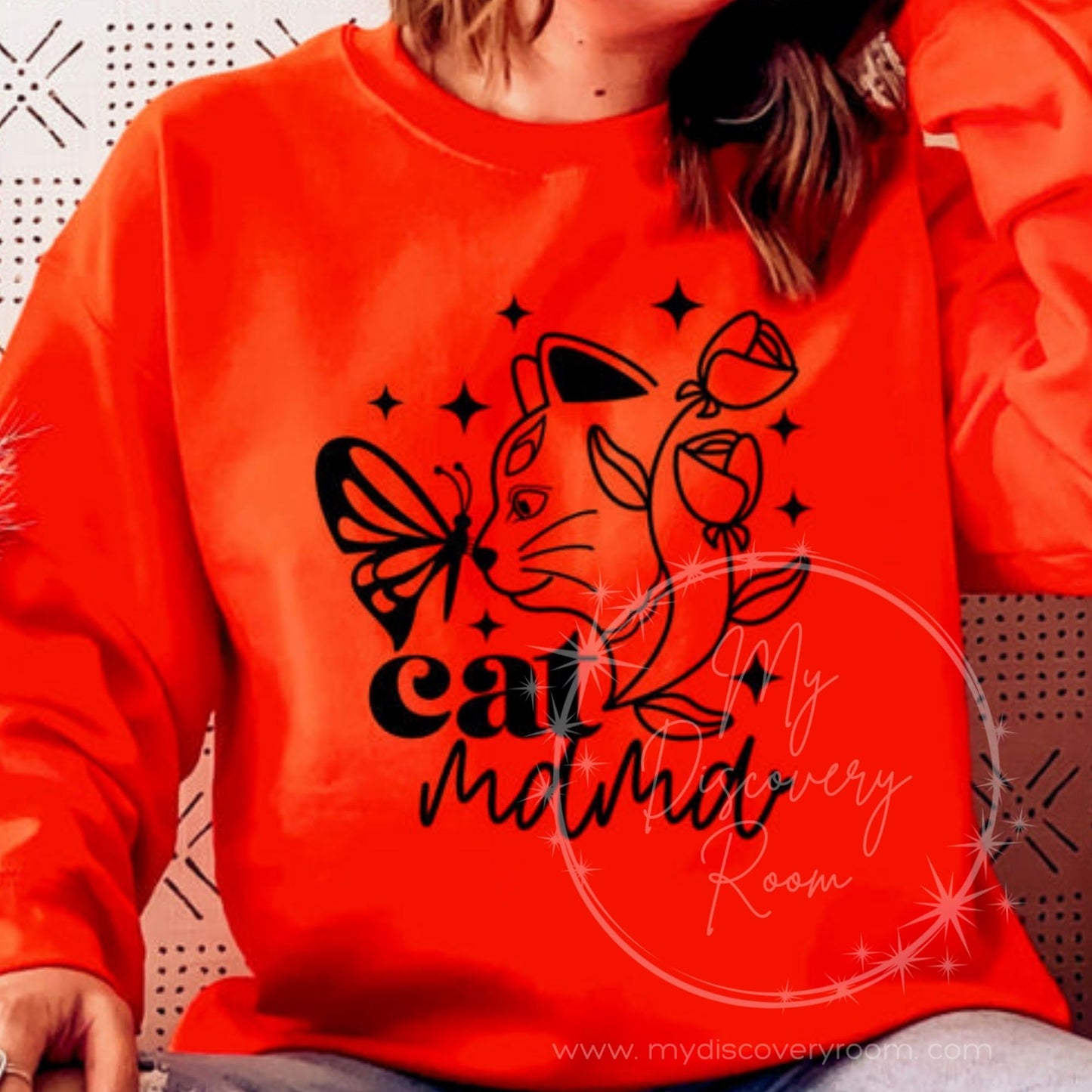 Cat Mama w/ Butterfly Graphic Tee - MyDiscoveryRoom