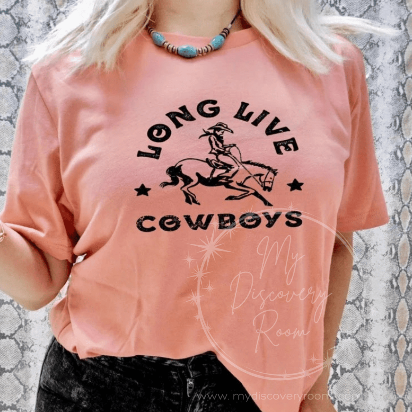 Long Live Cowboys Graphic Tee - MyDiscoveryRoom