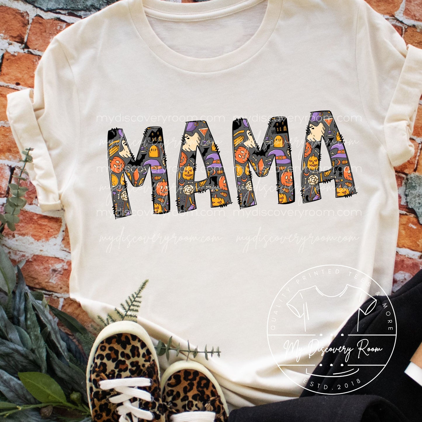 Halloween Theme MAMA  Graphic Tee