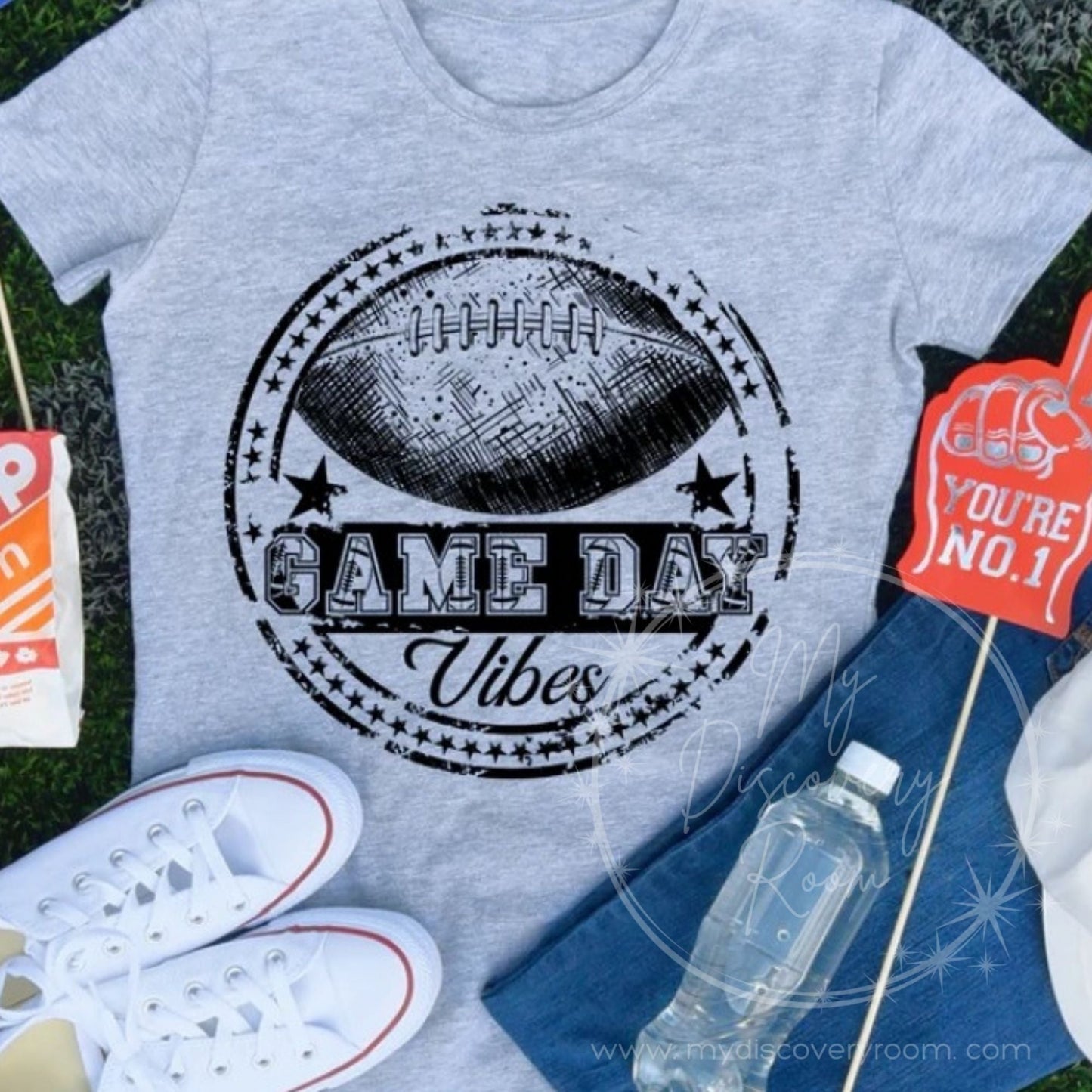 Gameday Vibes Graphic Tee - MyDiscoveryRoom