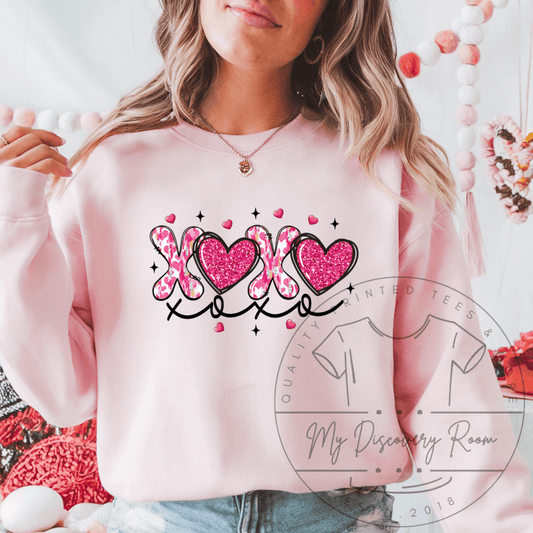 XOXO W/Hearts Graphic Tee - MyDiscoveryRoom
