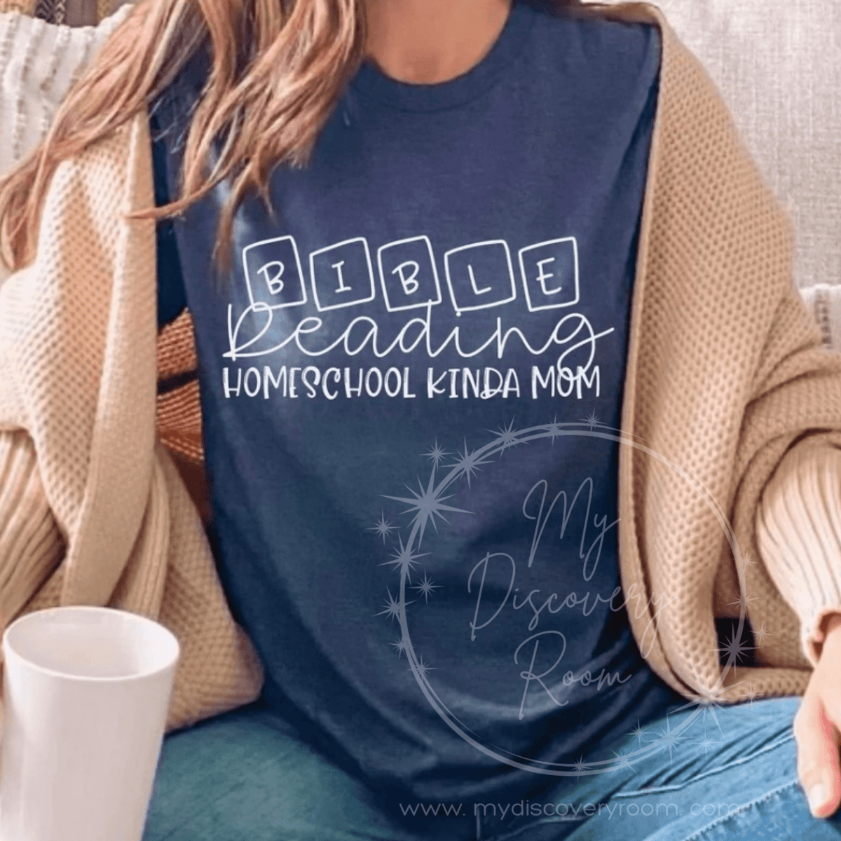 Bible Reading Homeschool Kinda Mom Graphic Tee - MyDiscoveryRoom