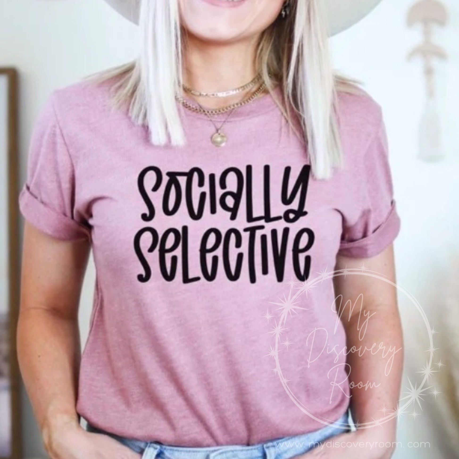 Socially Selective Graphic Tee - MyDiscoveryRoom