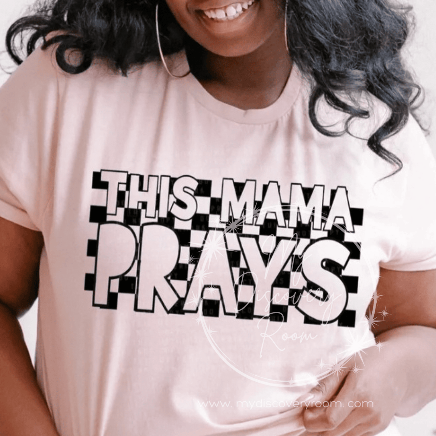 This Mama Prays Graphic Tee - MyDiscoveryRoom